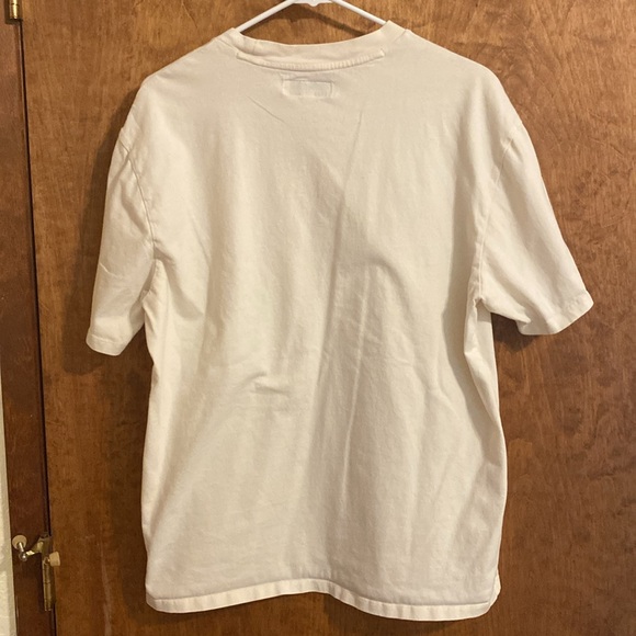 Guess short sleeve cream graphic tee - Picture 3 of 5